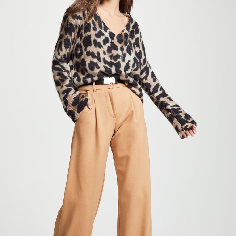 NWT 360 Cashmere Women's Geraldine Leopard Print V-Neck Sweater Size XS, S, M - Picture 5 of 15